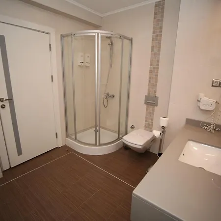 Hotel Grand Nora 4*