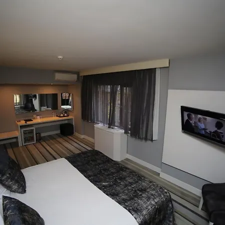 Grand Nora Hotel